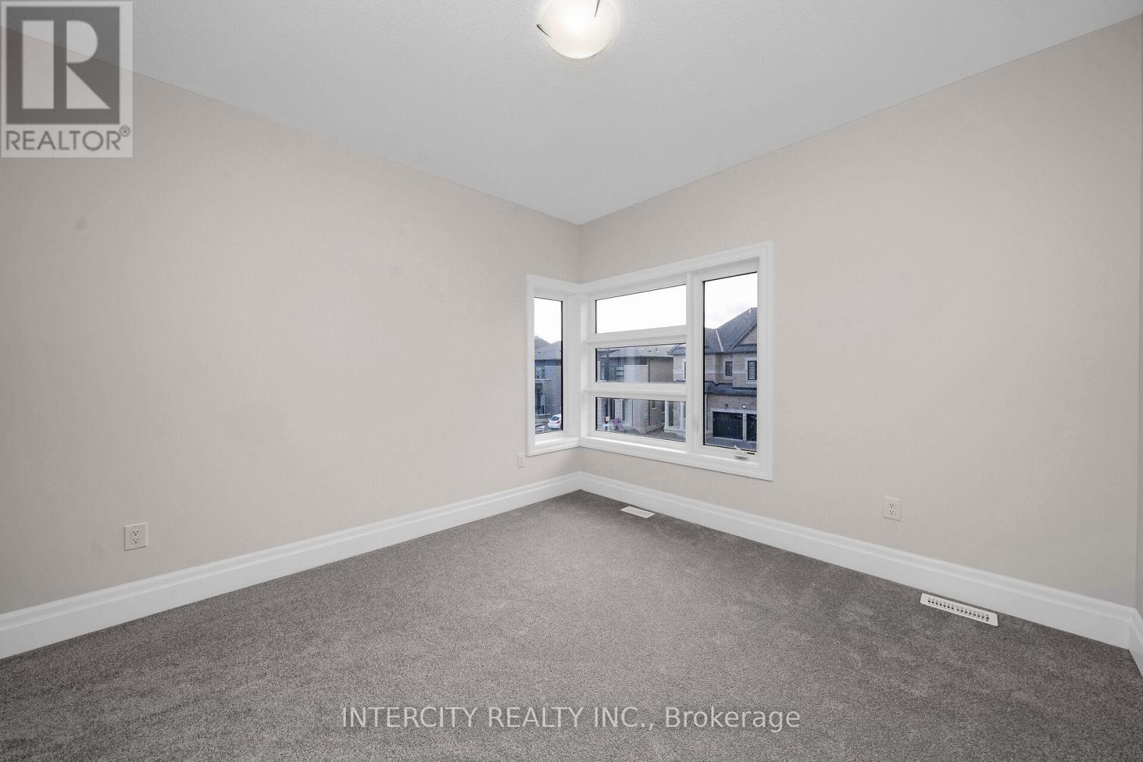 65 Claremont Drive, Brampton (Sandringham-Wellington North), Ontario  L6R 4E7 - Photo 23 - W12303320