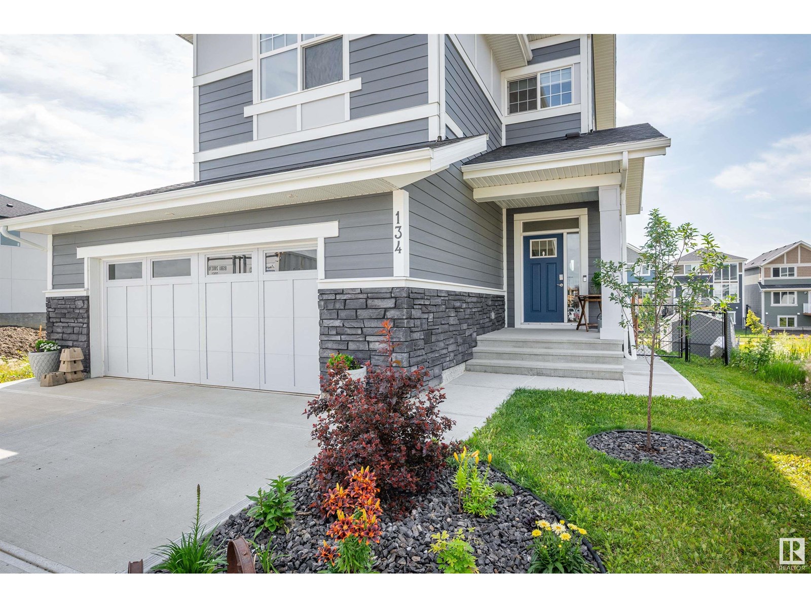 134 Edgewater Ci, Leduc, Alberta  T9E 1K5 - Photo 2 - E4449534