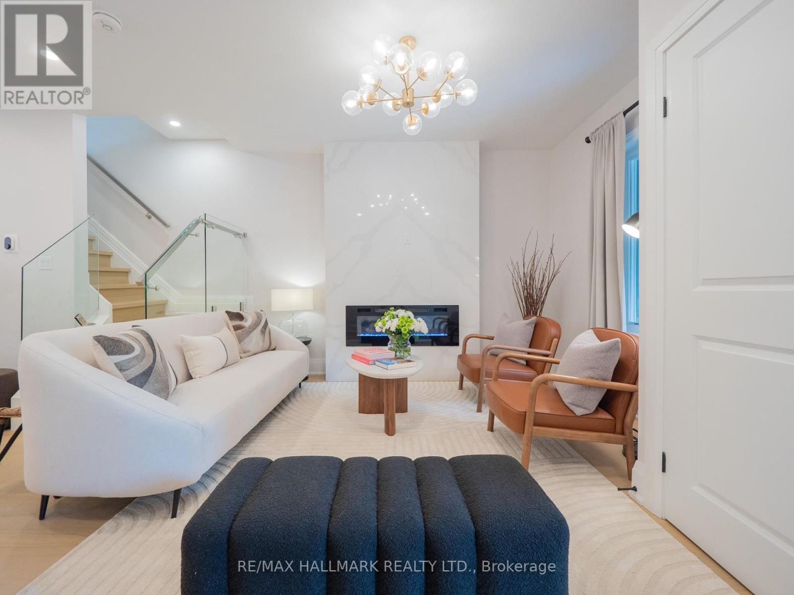 Property at 18 MILLBROOK CRESCENT image 4