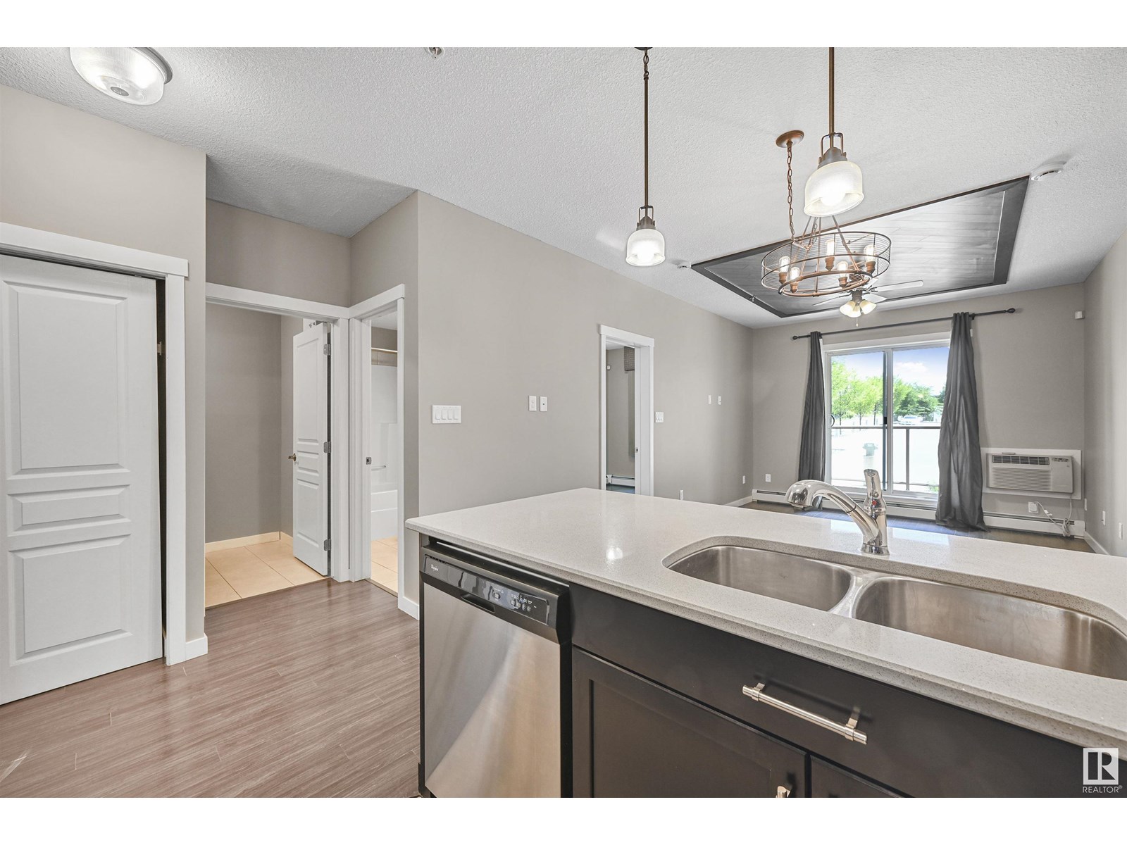 Property at #108 812 WELSH DR SW image 4