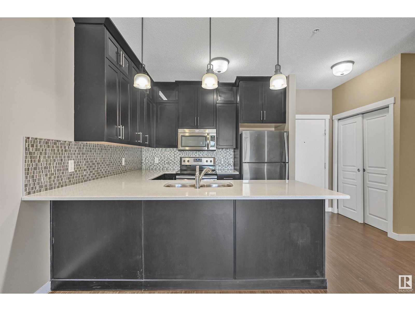 Property at #108 812 WELSH DR SW image 3
