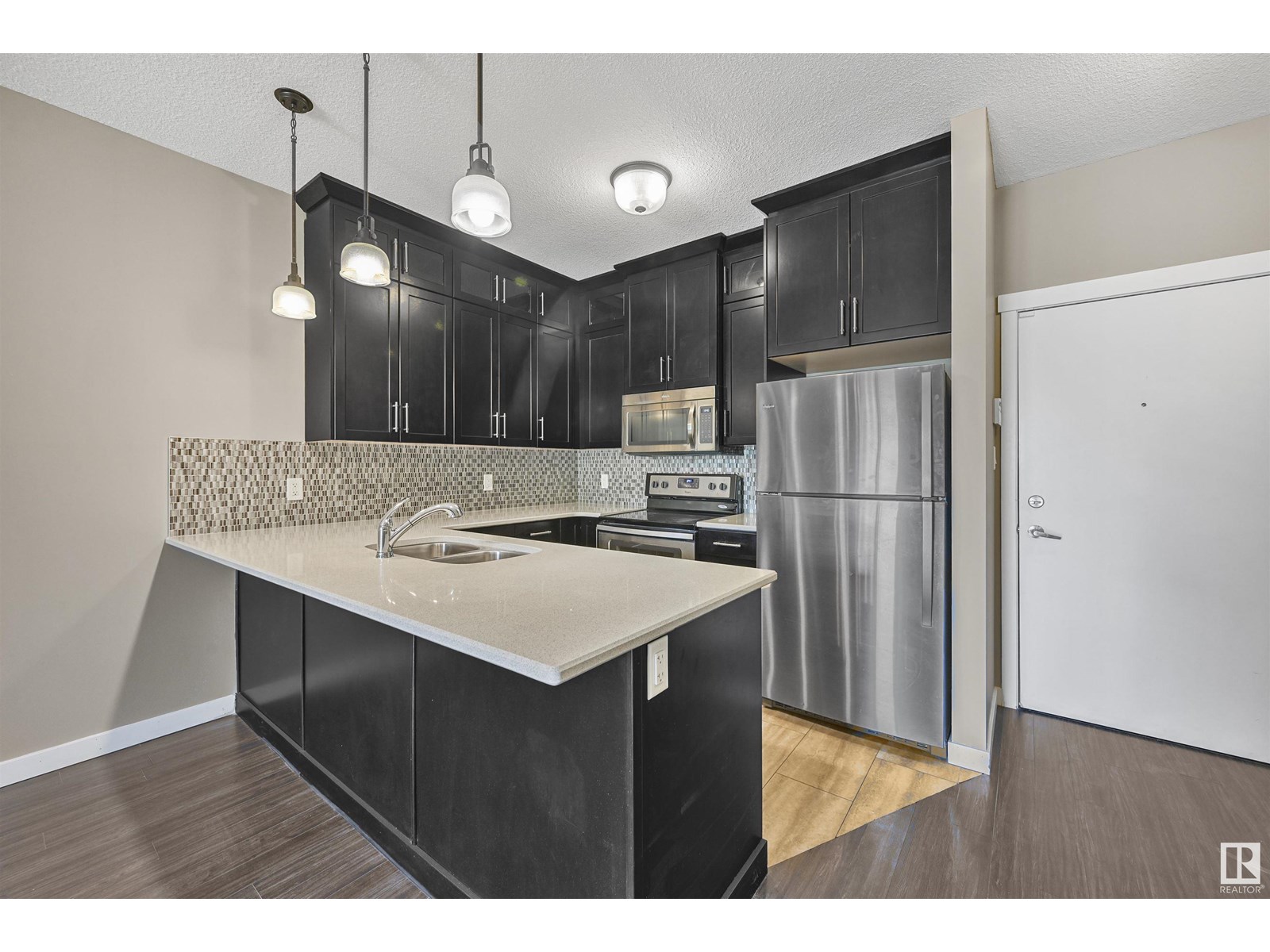 Property at #108 812 WELSH DR SW image 2