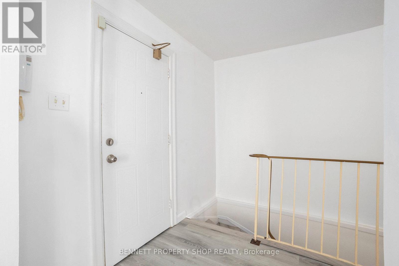 Property at 105 - 1585 GOTH AVENUE image 4