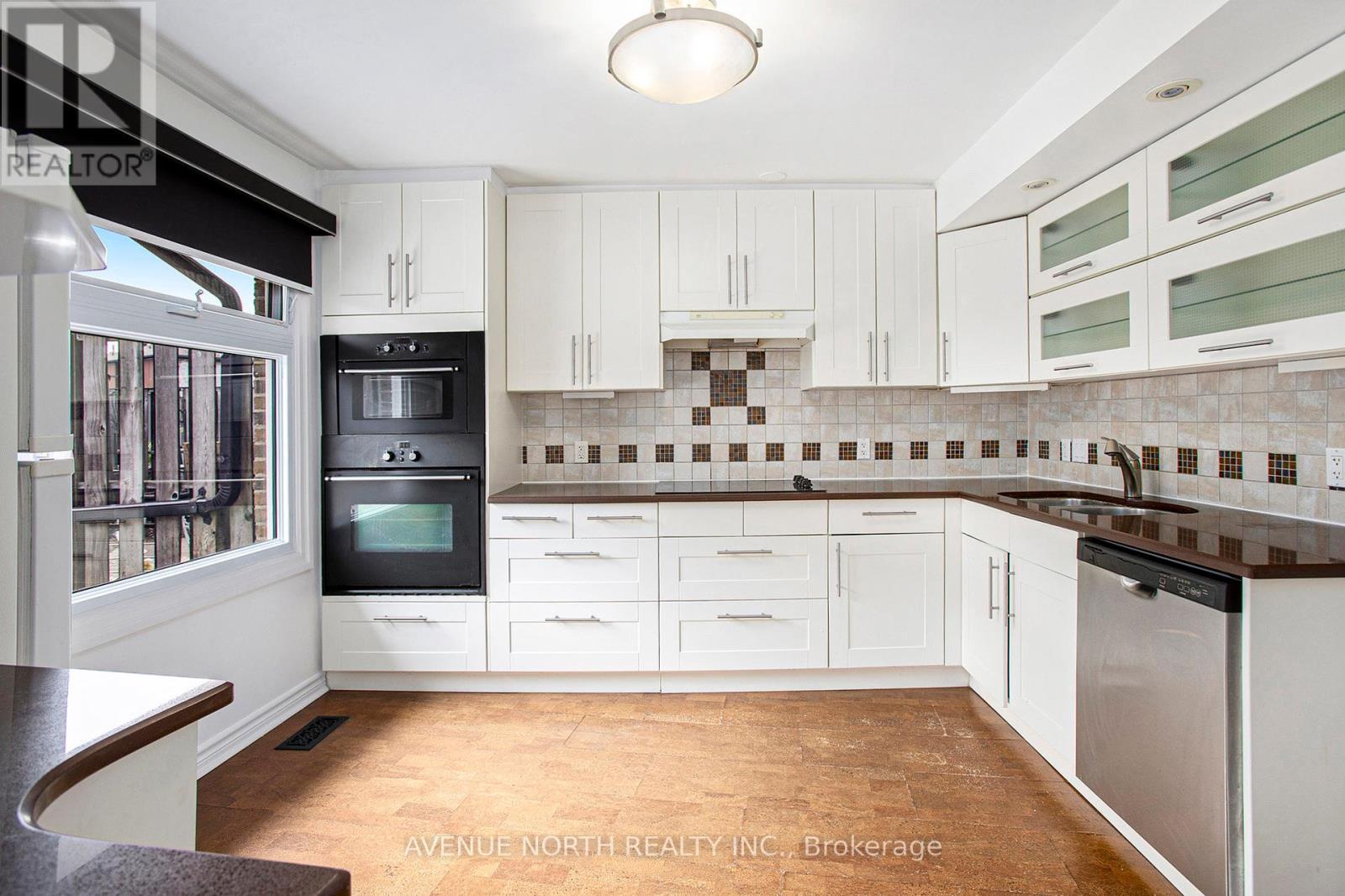 767 A Springland Drive, Ottawa, Ontario  K1V 6L9 - Photo 6 - X12306220