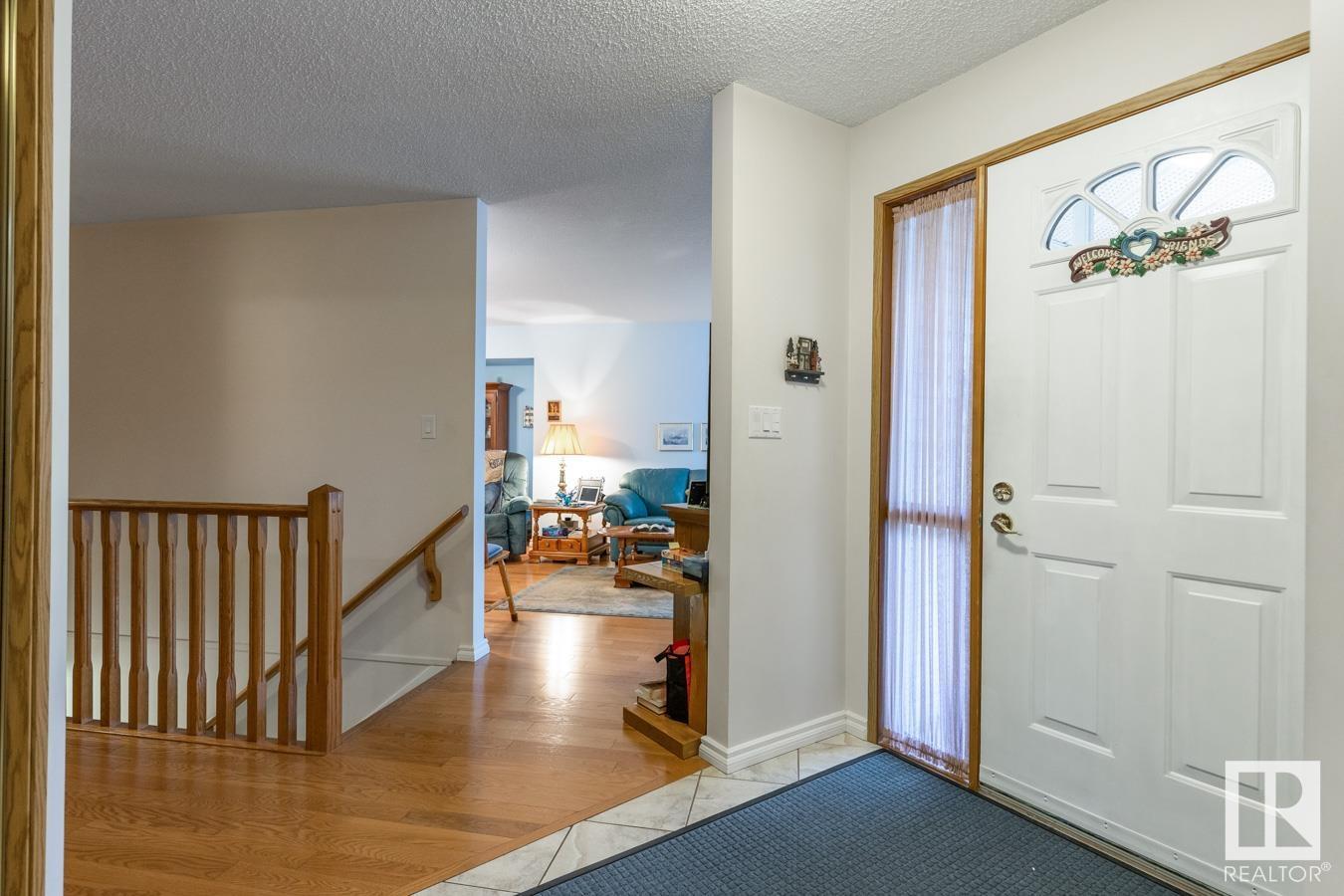 Property at 10860 25 AV NW image 4