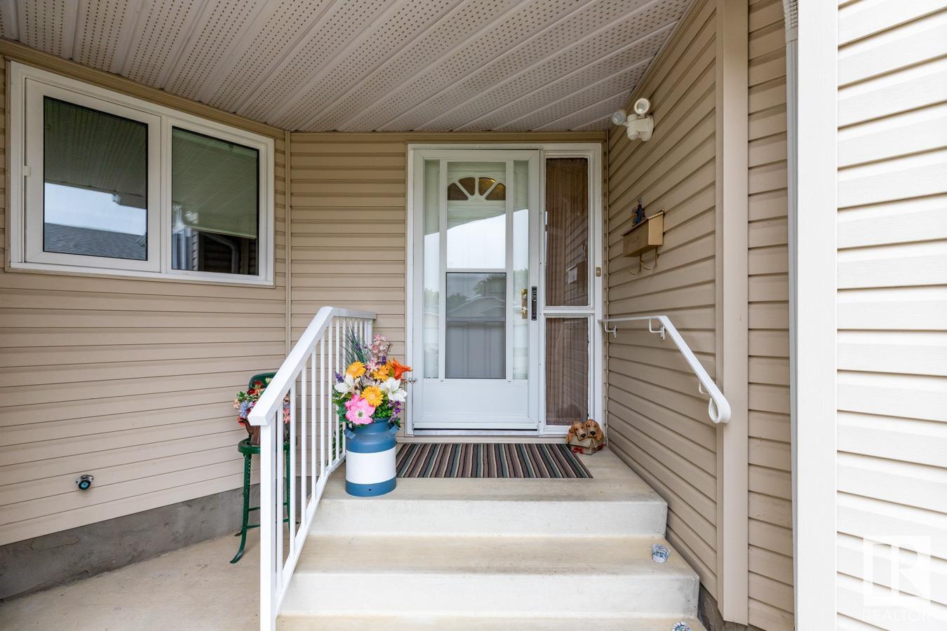 Property at 10860 25 AV NW image 3