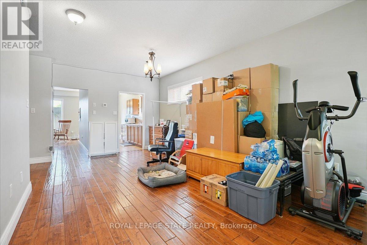 70 Moore Crescent, Hamilton (Ancaster), Ontario  L9G 4Z6 - Photo 6 - X12306177