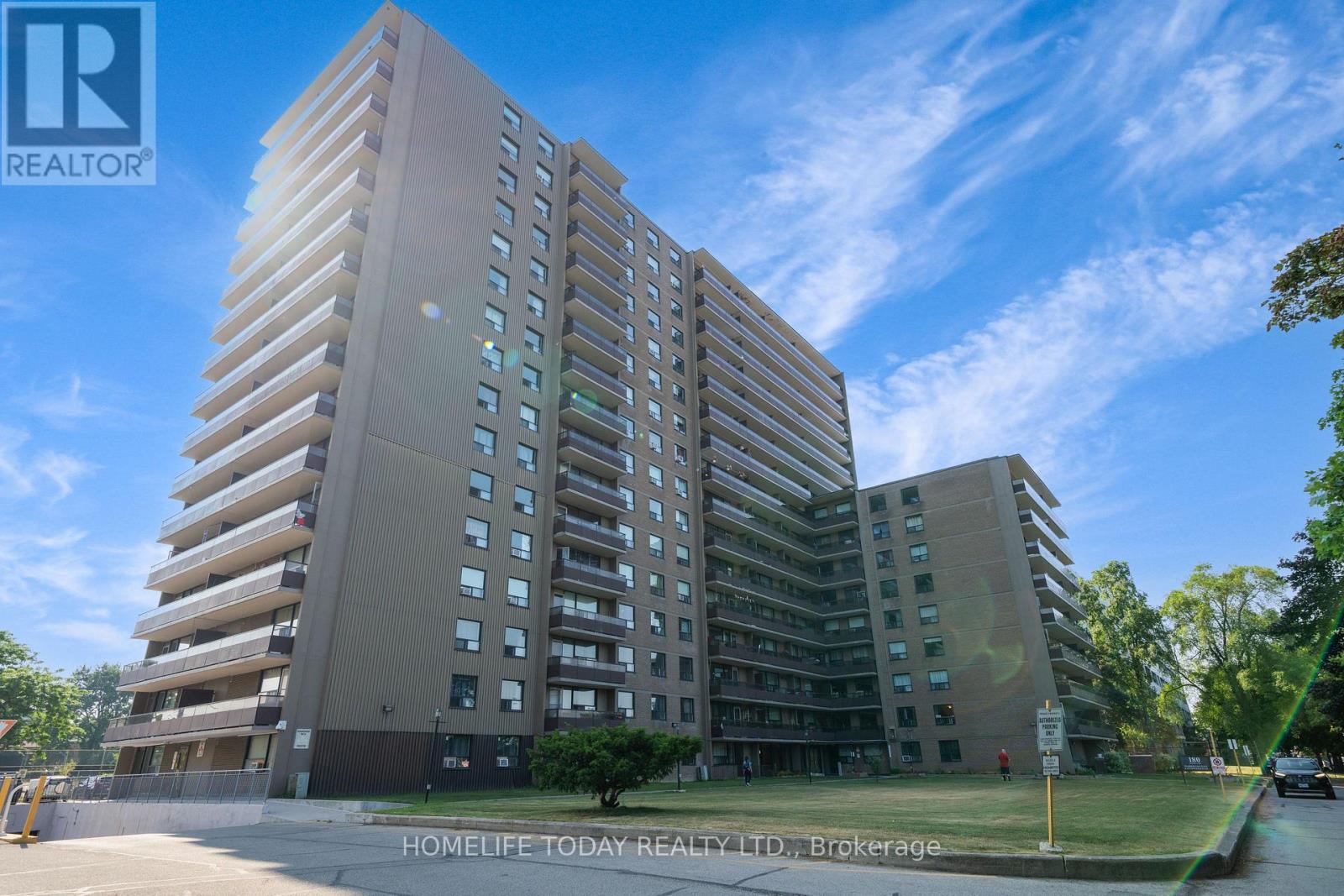 1405 - 180 Markham Road, Toronto, Ontario  M1M 2Z9 - Photo 2 - E12306226