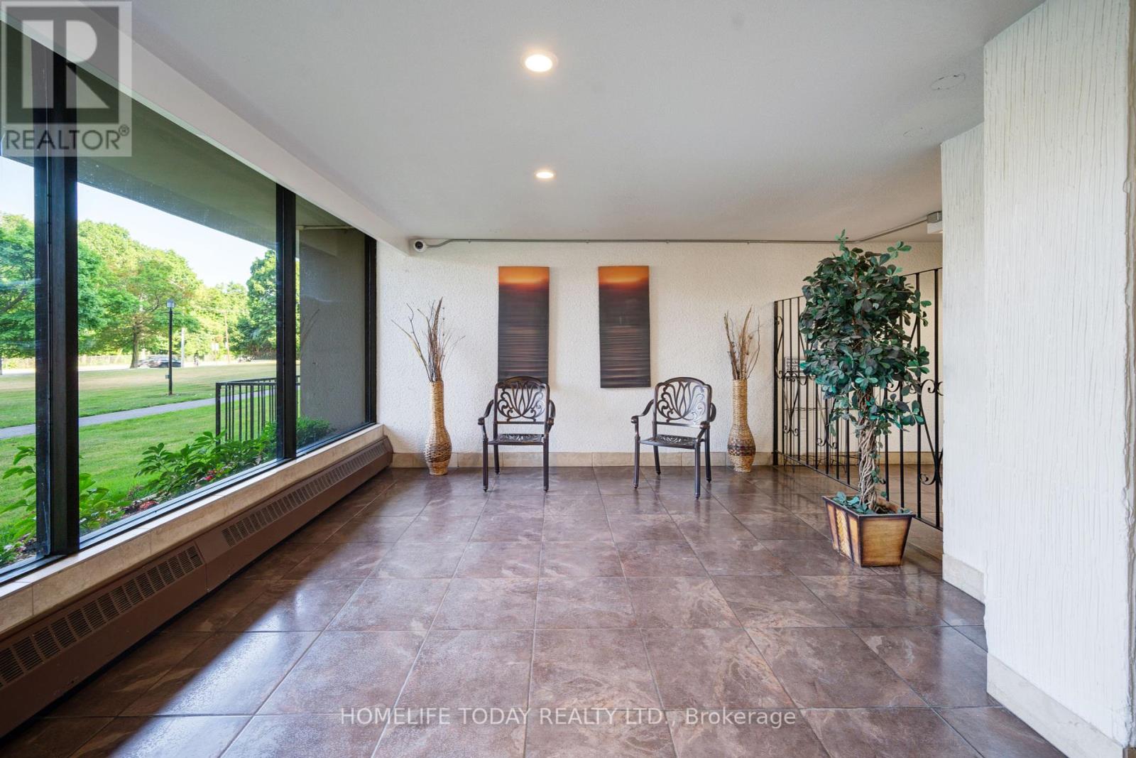1405 - 180 Markham Road, Toronto, Ontario  M1M 2Z9 - Photo 6 - E12306226