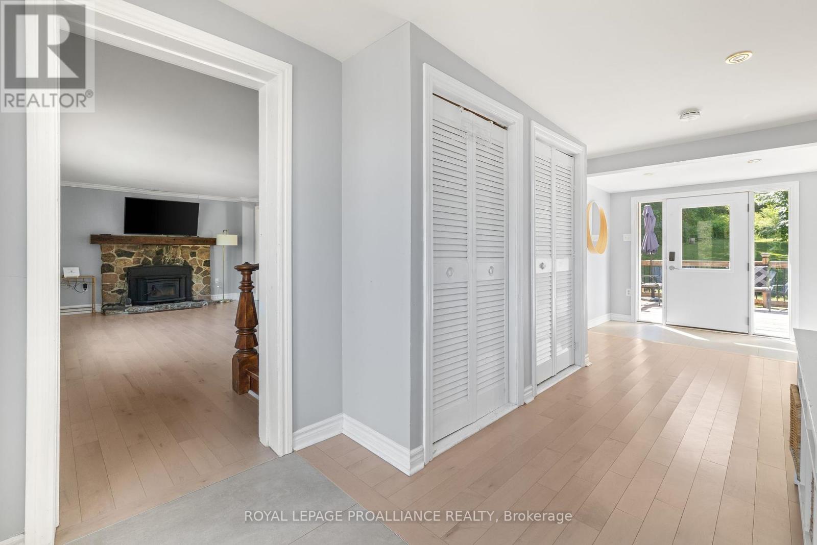 1692 North Big Island Road, Prince Edward County (Sophiasburg Ward), Ontario  K0K 1W0 - Photo 21 - X12305786