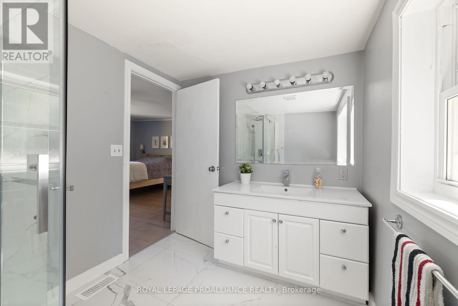 1692 North Big Island Road, Prince Edward County (Sophiasburg Ward), Ontario  K0K 1W0 - Photo 38 - X12305786