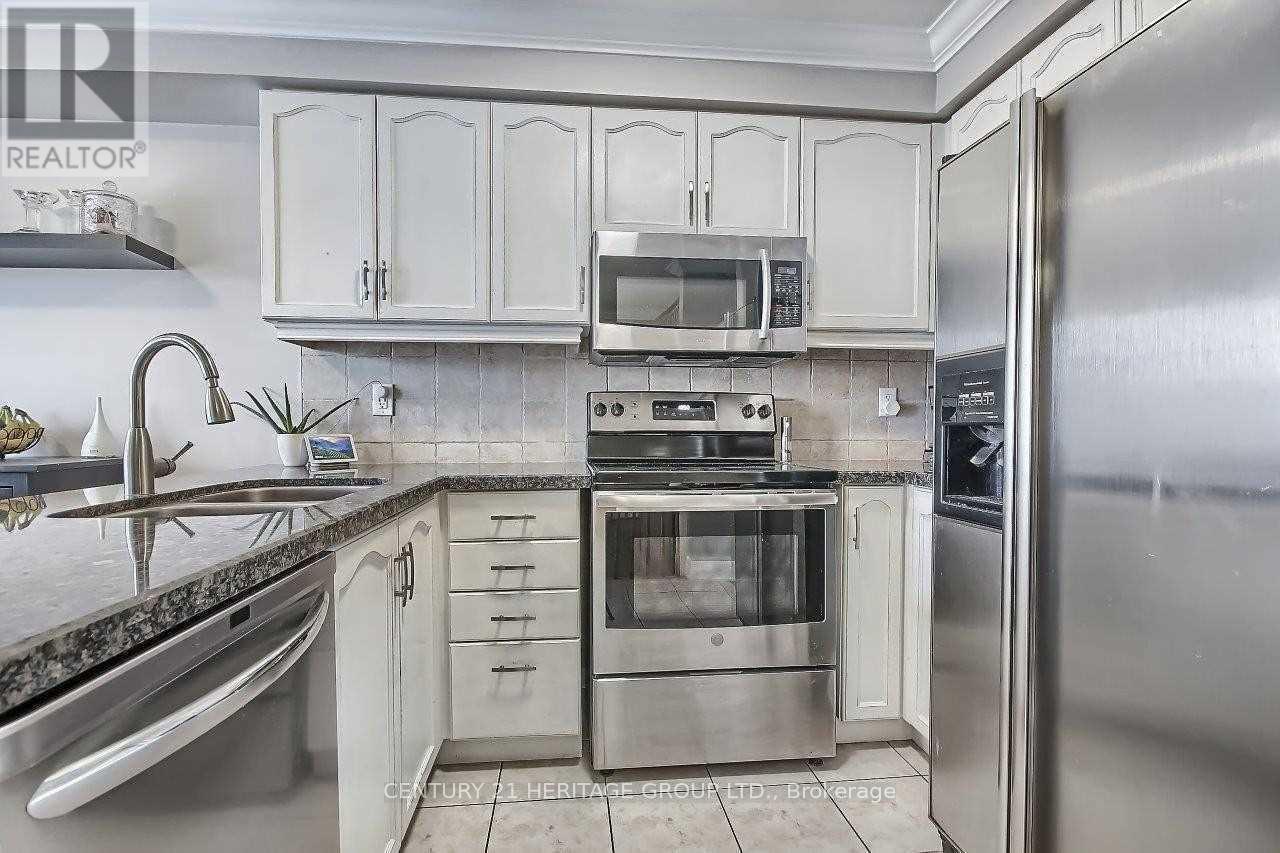 17 Stiles Avenue, Aurora, Ontario  L4G 7N3 - Photo 12 - N12306248