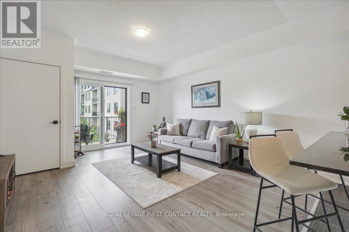 213 - 4 Spice Way, Barrie (Innis-Shore), Ontario  L9J 0M2 - Photo 17 - S12306231