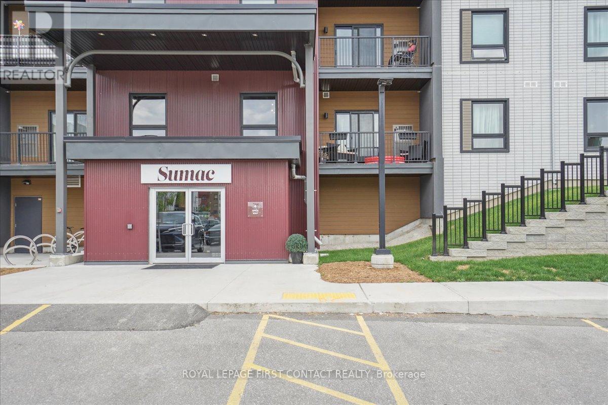213 - 4 Spice Way, Barrie (Innis-Shore), Ontario  L9J 0M2 - Photo 2 - S12306231