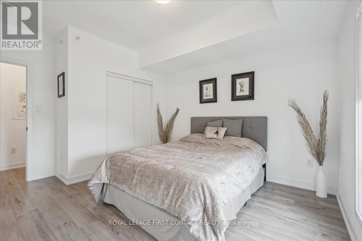 213 - 4 Spice Way, Barrie (Innis-Shore), Ontario  L9J 0M2 - Photo 25 - S12306231