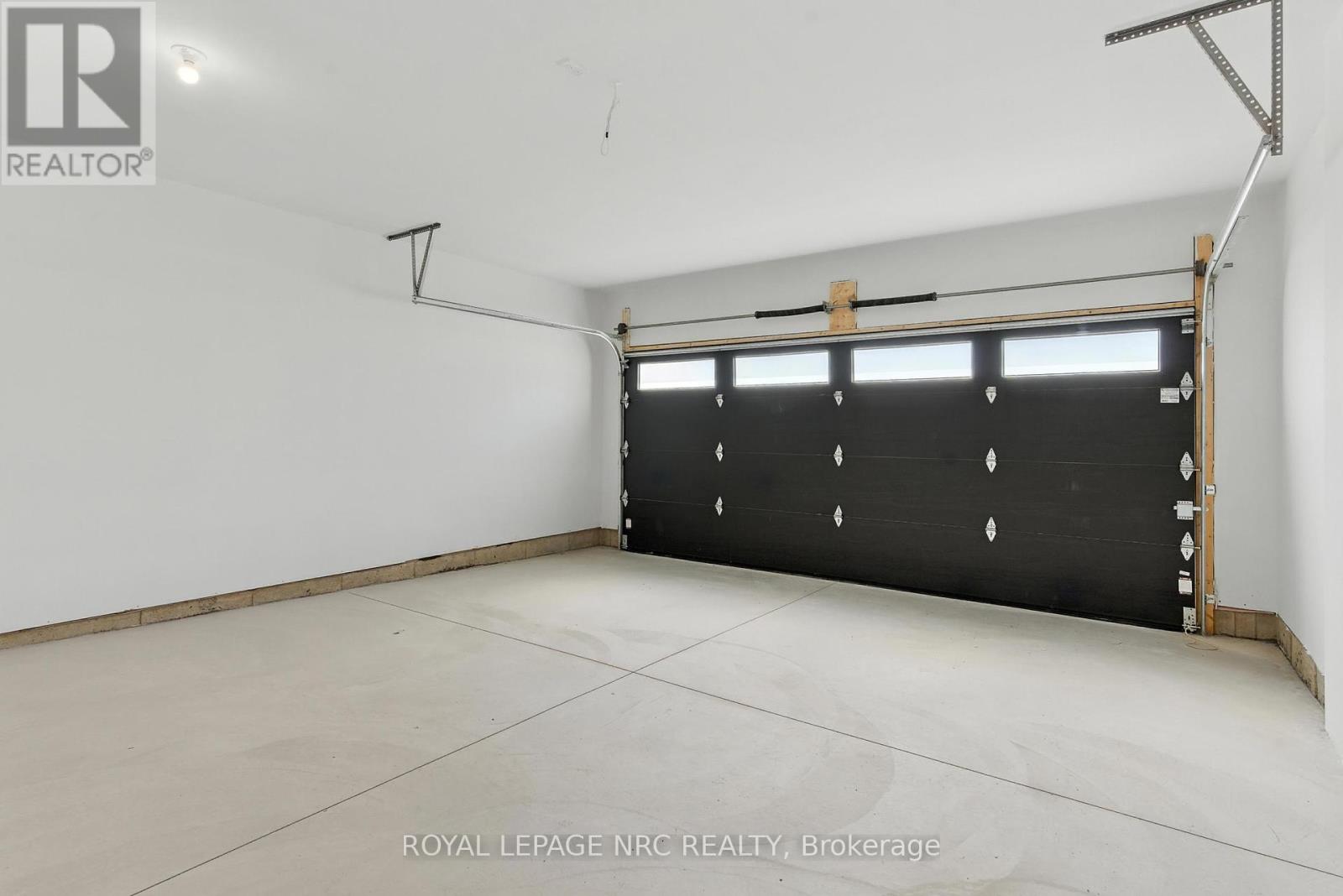 1022 Kraft Road N, Fort Erie, Ontario  L2A 4M4 - Photo 30 - X12305333