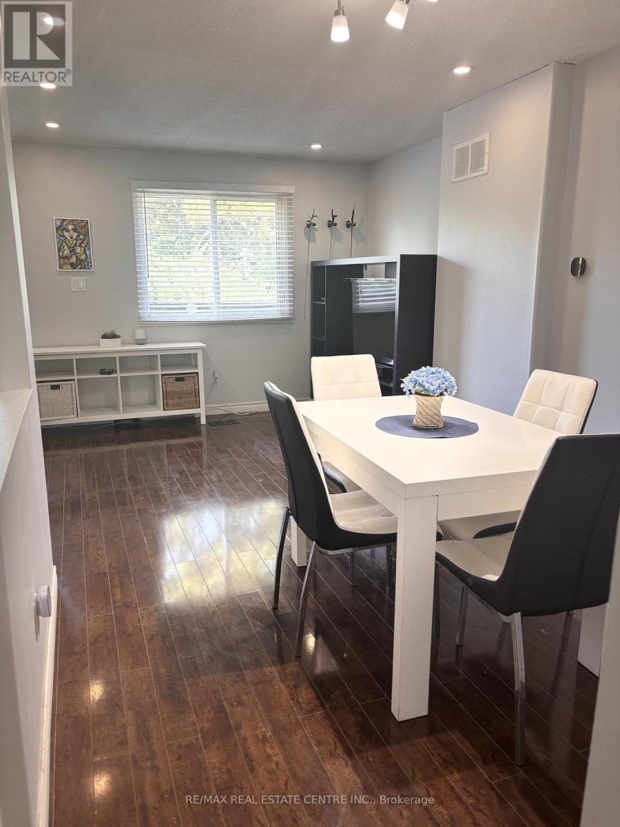 38 - 2651 Aquitaine Avenue, Mississauga, Ontario  L5N 1V5 - Photo 12 - W12306219
