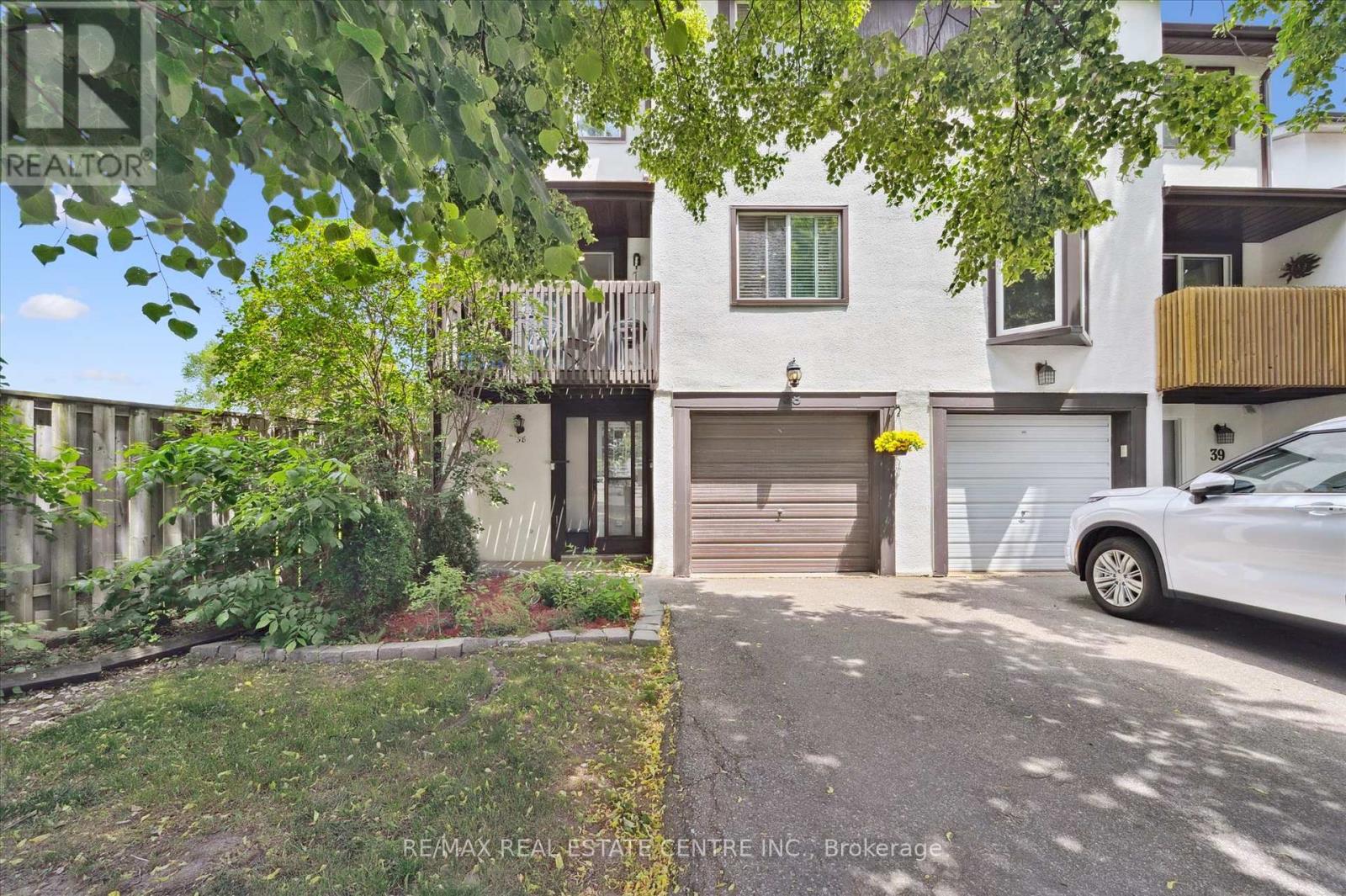 Property at 38 - 2651 AQUITAINE AVENUE image 2