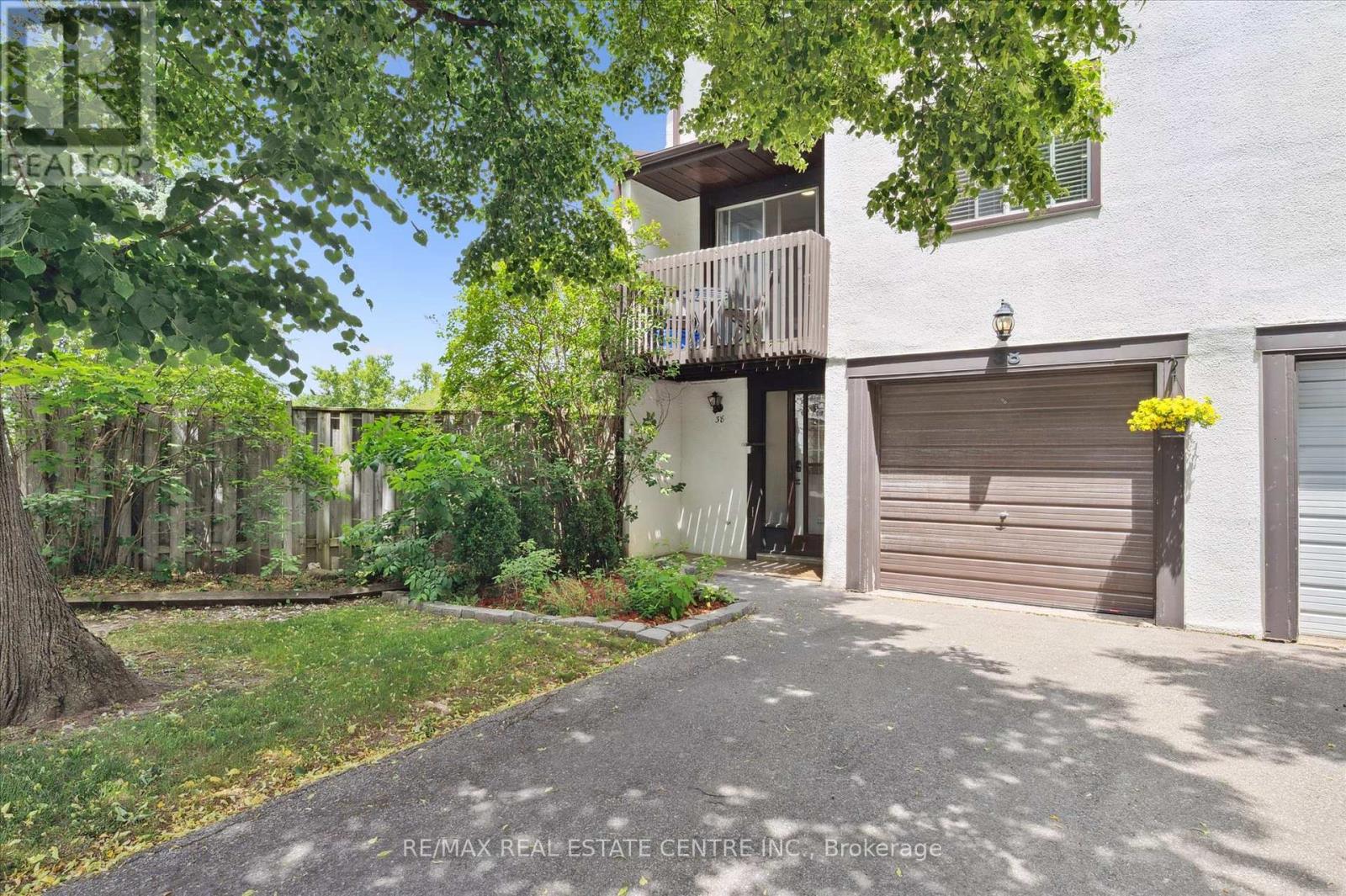 Property at 38 - 2651 AQUITAINE AVENUE image 3