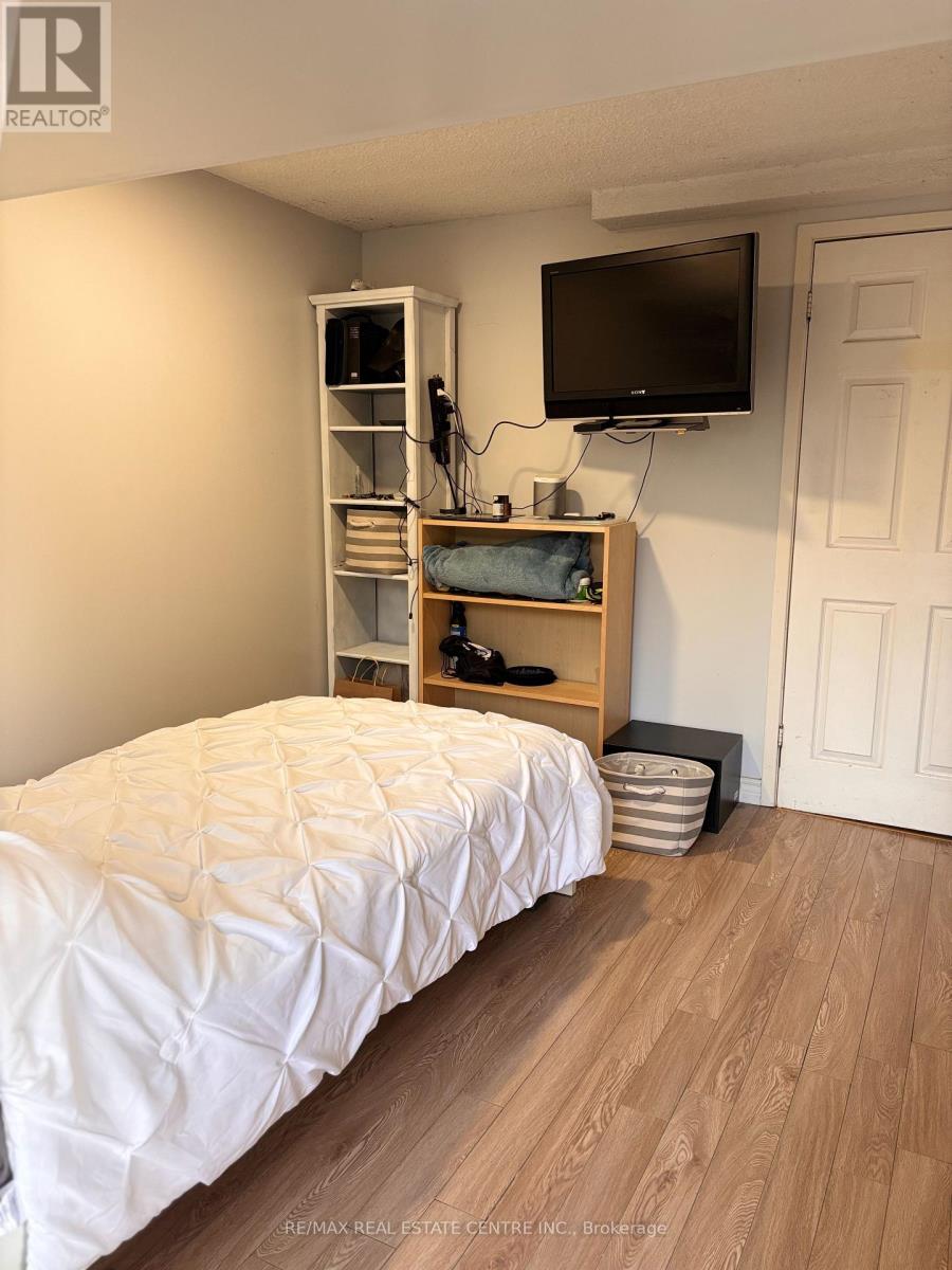 38 - 2651 Aquitaine Avenue, Mississauga, Ontario  L5N 1V5 - Photo 39 - W12306219
