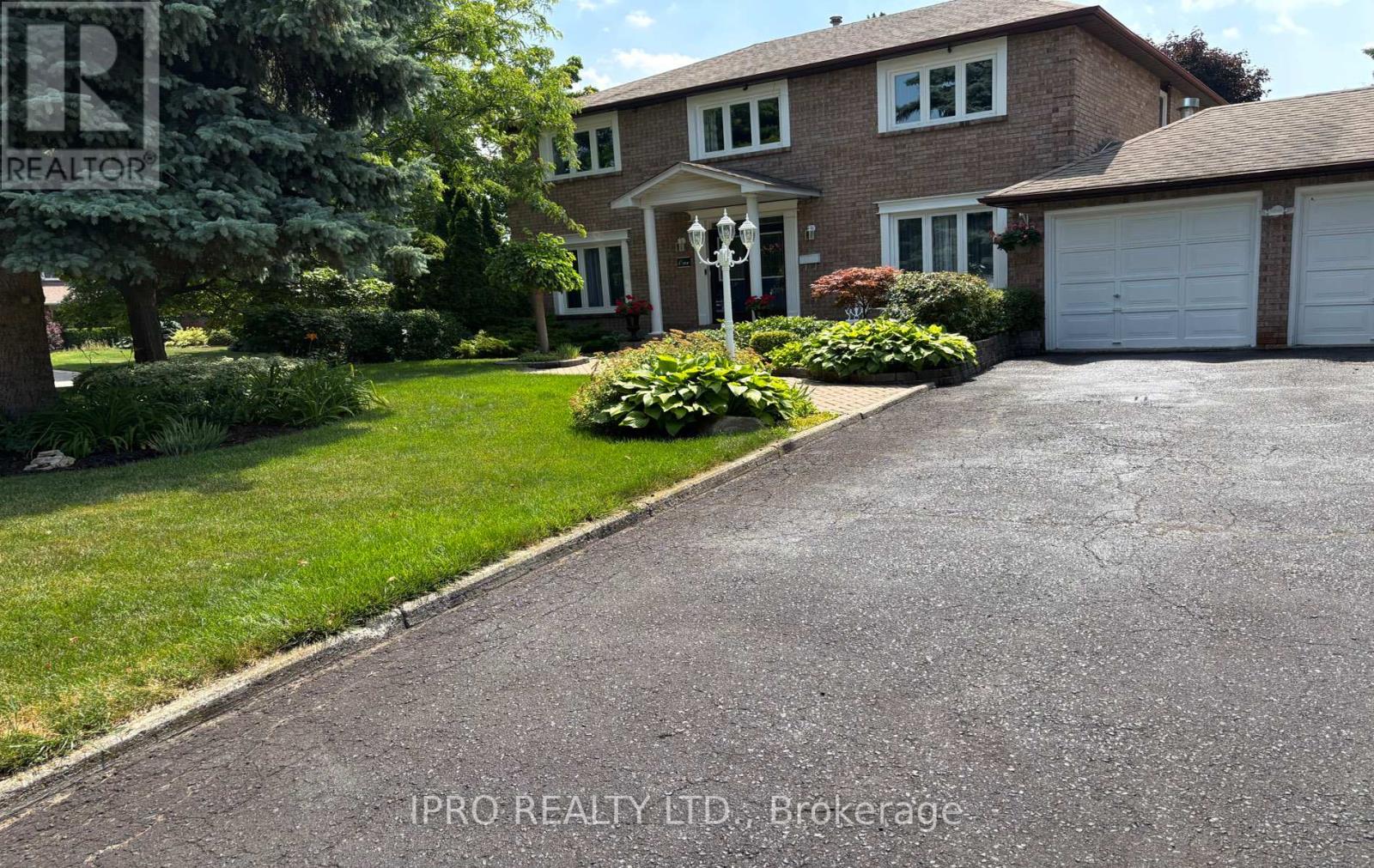 Property at 1 LINDHURST STREET image 4