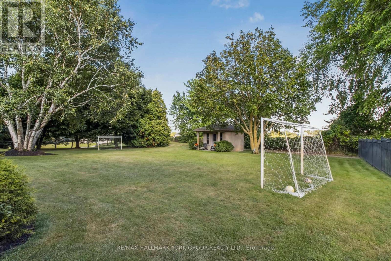 27 Scott Crescent, King (King City), Ontario  L7B 1E4 - Photo 38 - N12306064