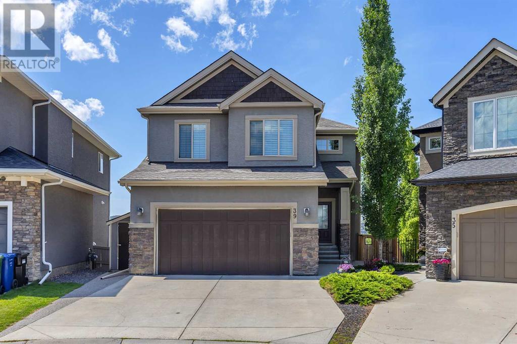 Property at 39 Evansridge View NW image 1