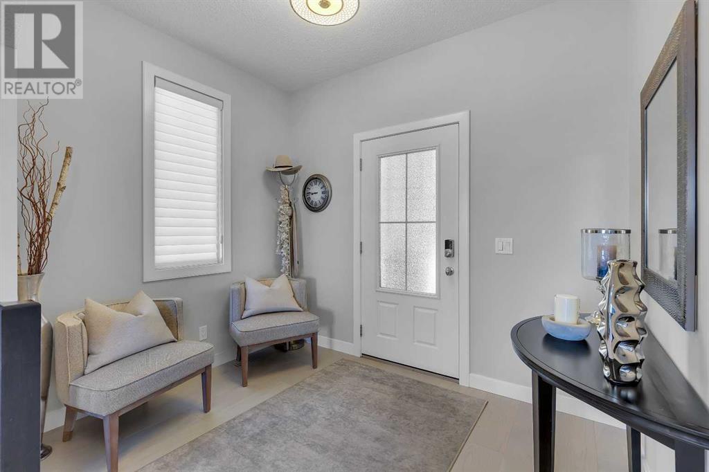 Property at 39 Evansridge View NW image 4