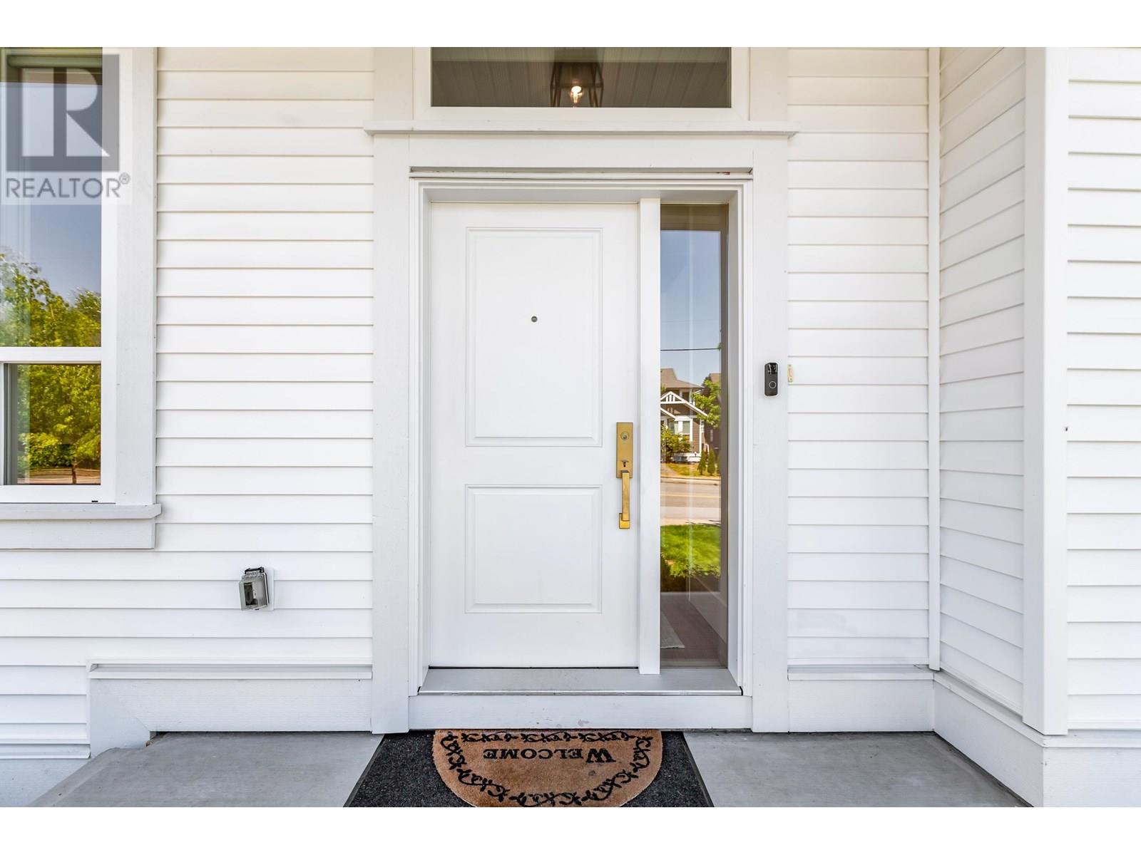 Property at 24398 112 AVENUE image 2