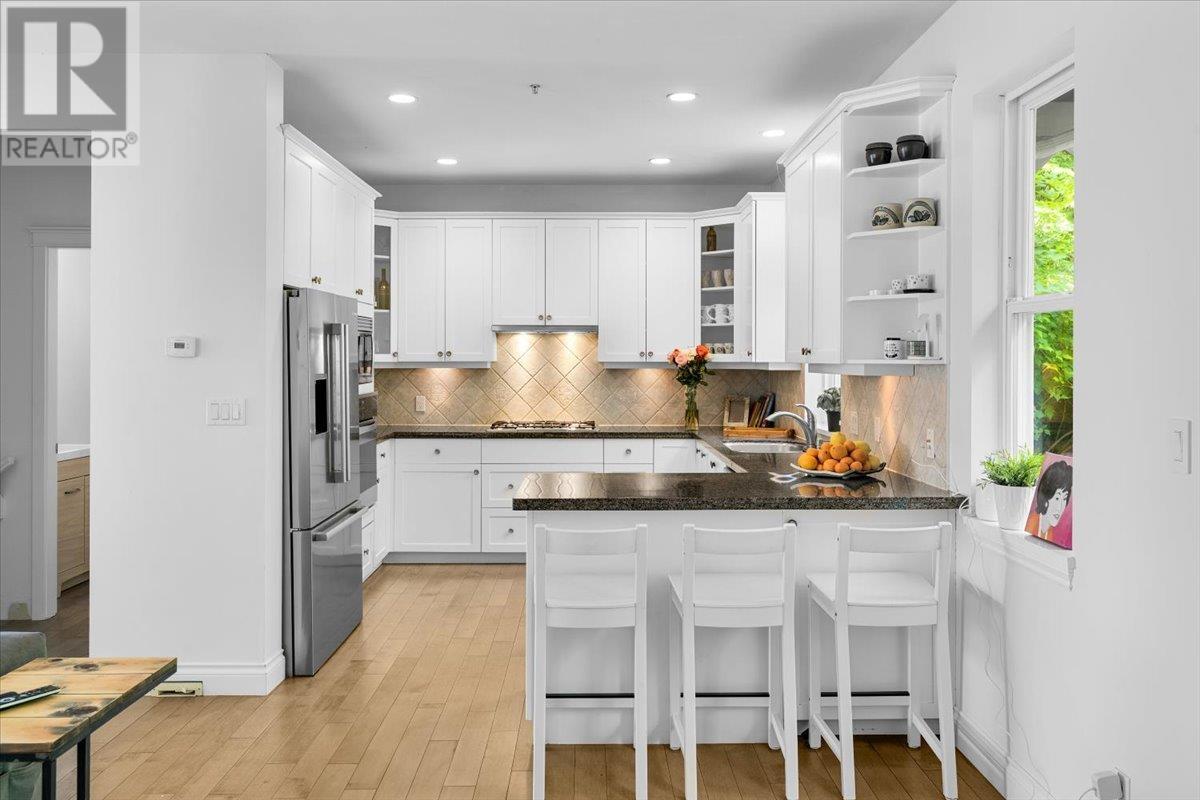 4949 Edendale Court, West Vancouver, British Columbia  V7W 3H7 - Photo 14 - R3030669