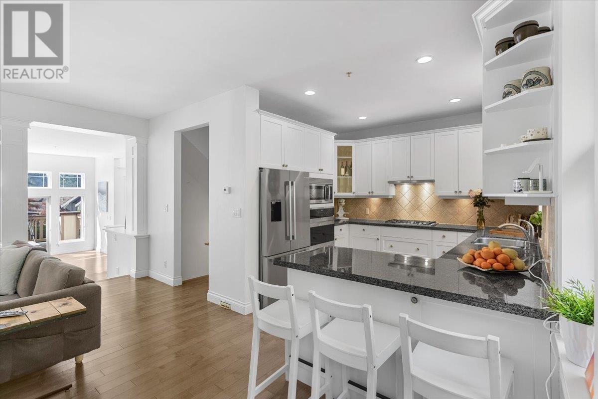 4949 Edendale Court, West Vancouver, British Columbia  V7W 3H7 - Photo 15 - R3030669
