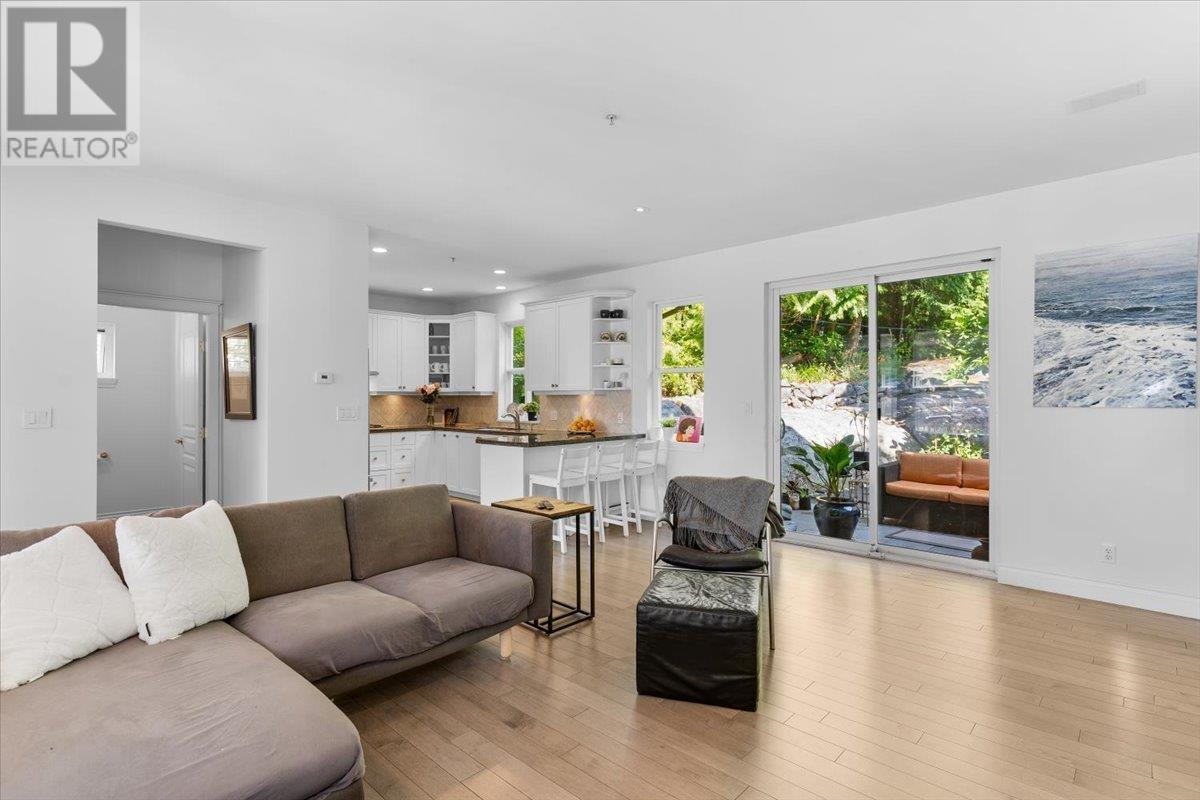 4949 Edendale Court, West Vancouver, British Columbia  V7W 3H7 - Photo 19 - R3030669