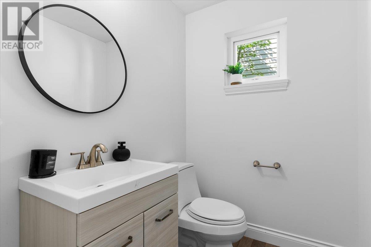 4949 Edendale Court, West Vancouver, British Columbia  V7W 3H7 - Photo 20 - R3030669