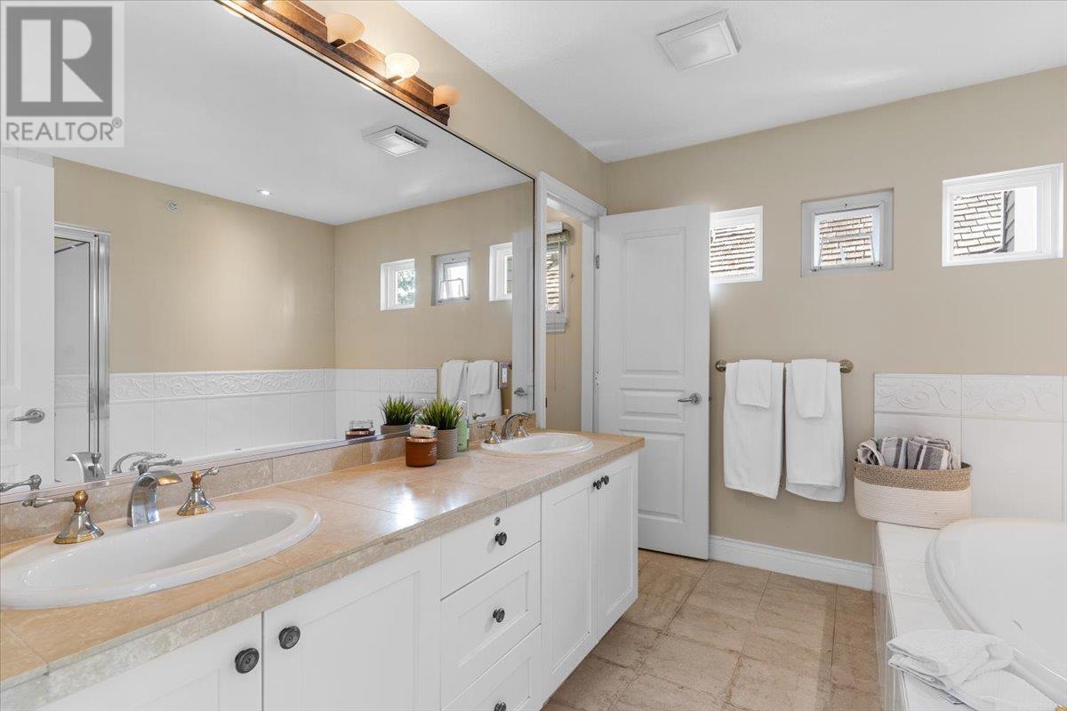 4949 Edendale Court, West Vancouver, British Columbia  V7W 3H7 - Photo 28 - R3030669