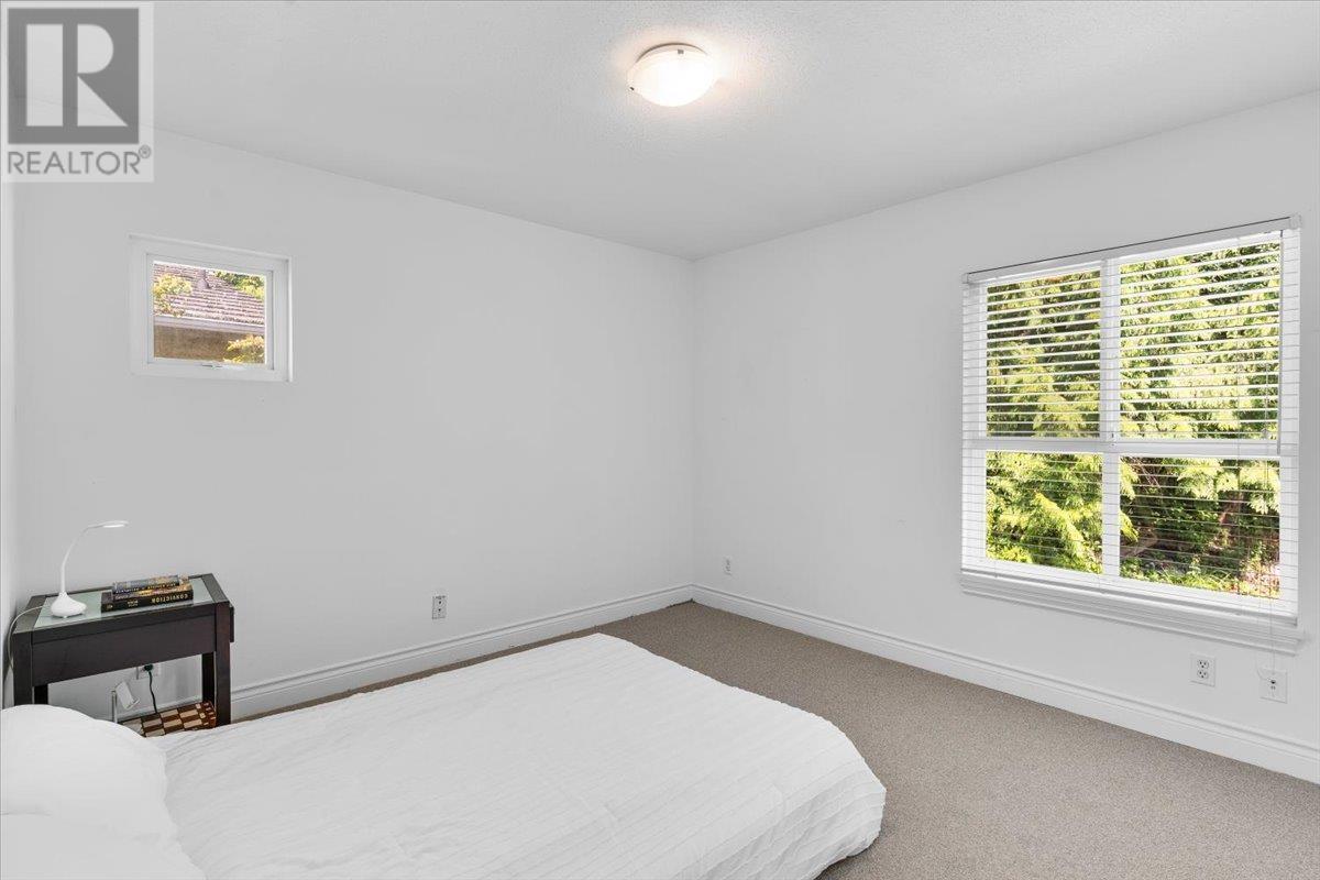 4949 Edendale Court, West Vancouver, British Columbia  V7W 3H7 - Photo 32 - R3030669