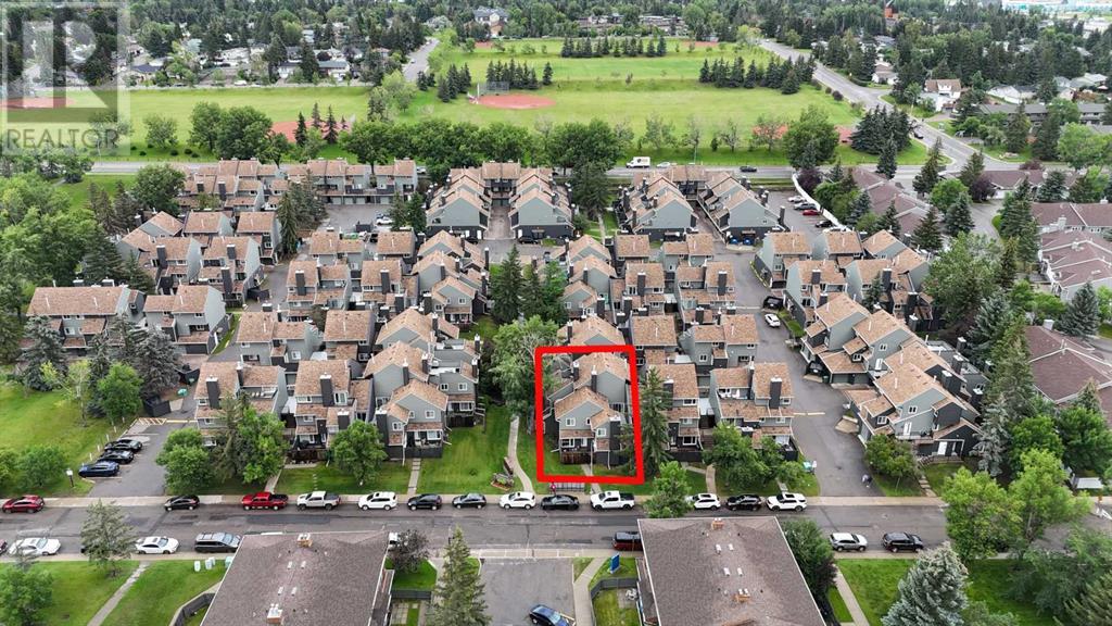 Property at 111, 25 Glamis Green SW image 3
