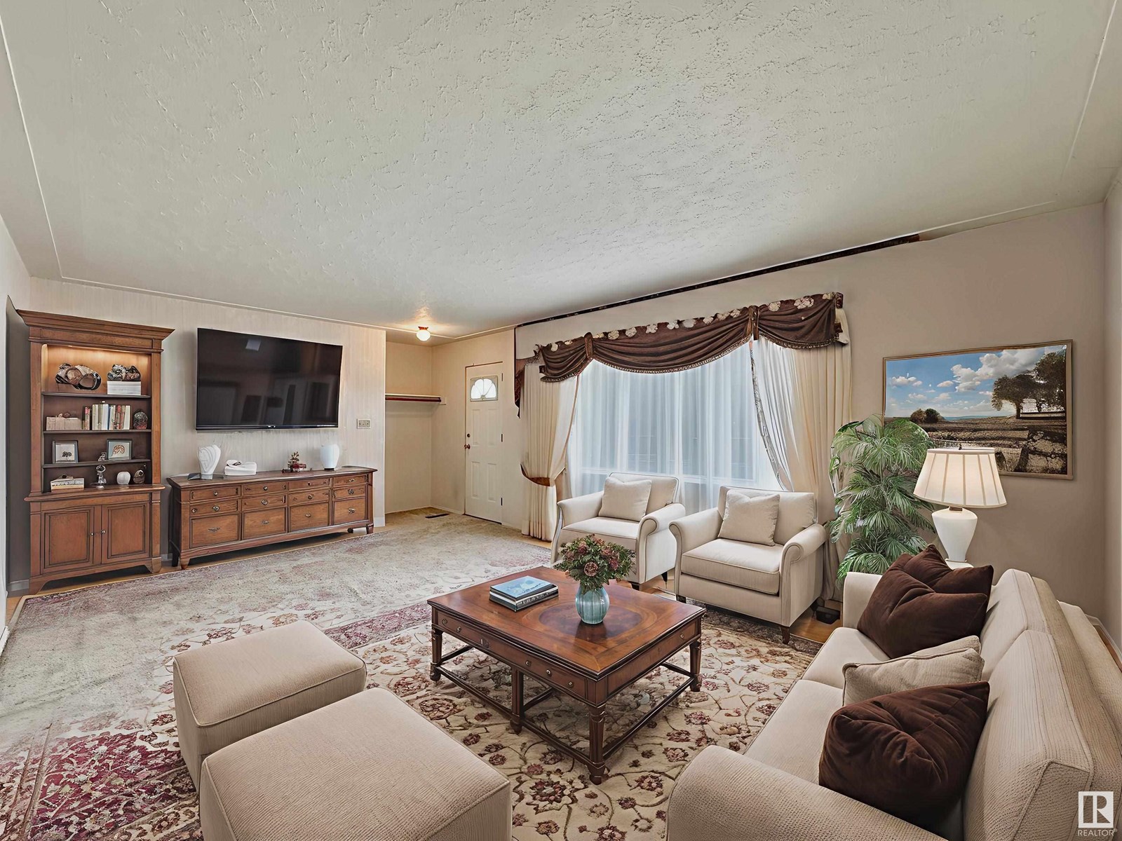5908 94b Av Nw, Edmonton, Alberta  T6B 0Z4 - Photo 2 - E4449261