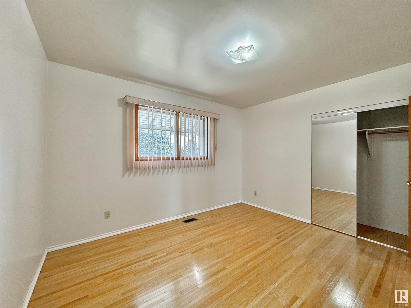 5908 94b Av Nw, Edmonton, Alberta  T6B 0Z4 - Photo 12 - E4449261