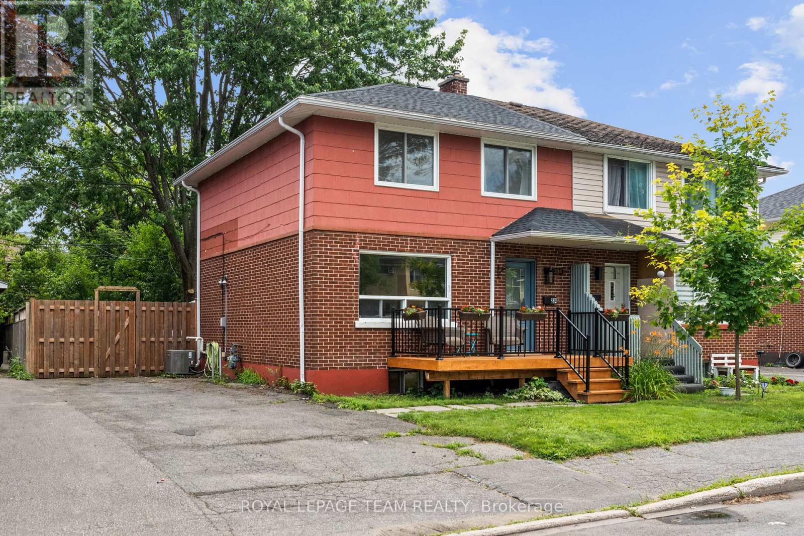 Property at 334 QUEEN MARY STREET image 1