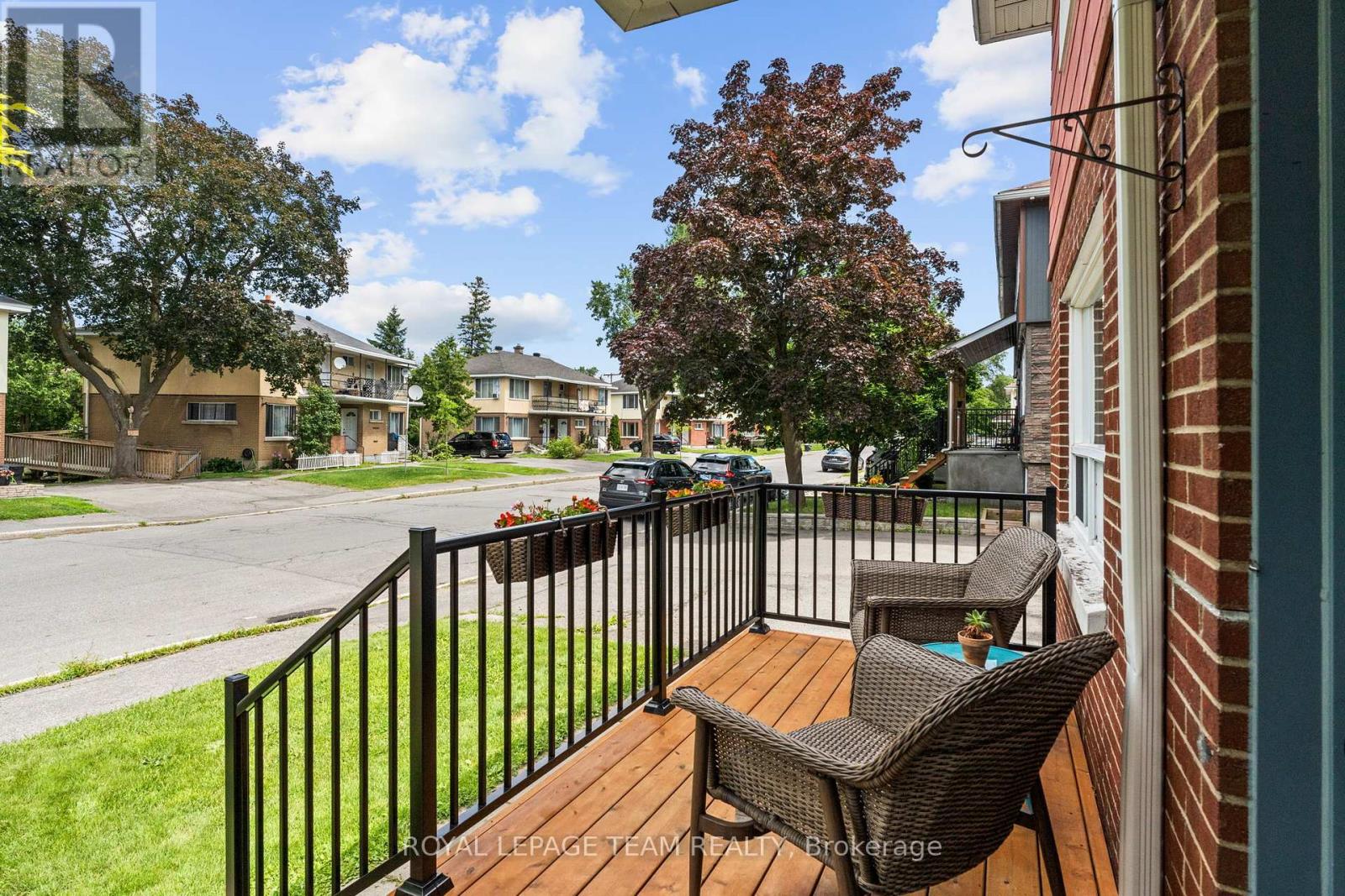 Property at 334 QUEEN MARY STREET image 2