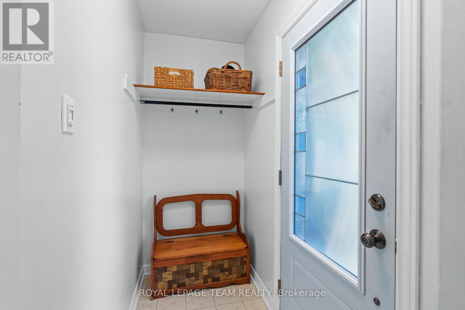 Property at 334 QUEEN MARY STREET image 3