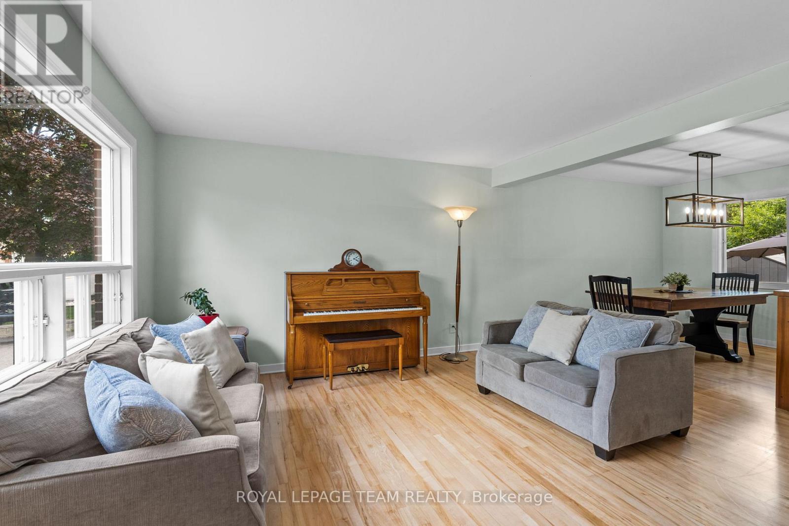 Property at 334 QUEEN MARY STREET image 4