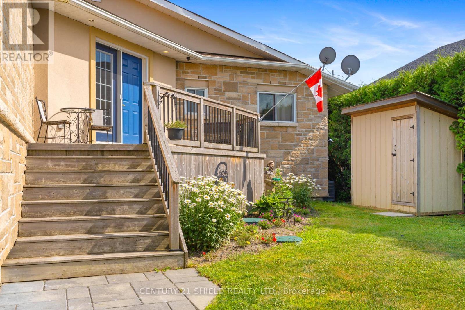 19018 County Road 2 Road, South Glengarry, Ontario  K6H 5R5 - Photo 12 - X12306341