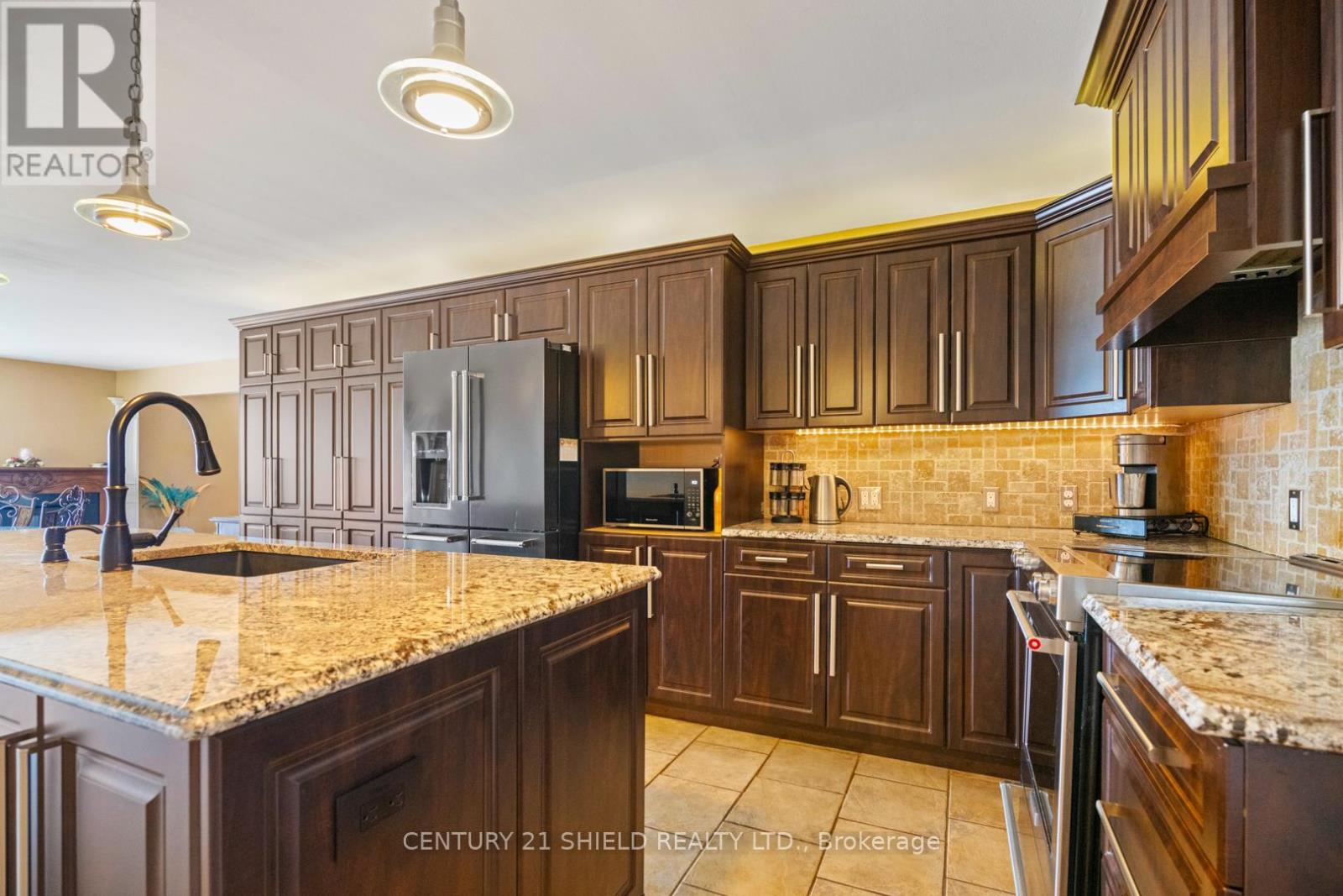 19018 County Road 2 Road, South Glengarry, Ontario  K6H 5R5 - Photo 16 - X12306341