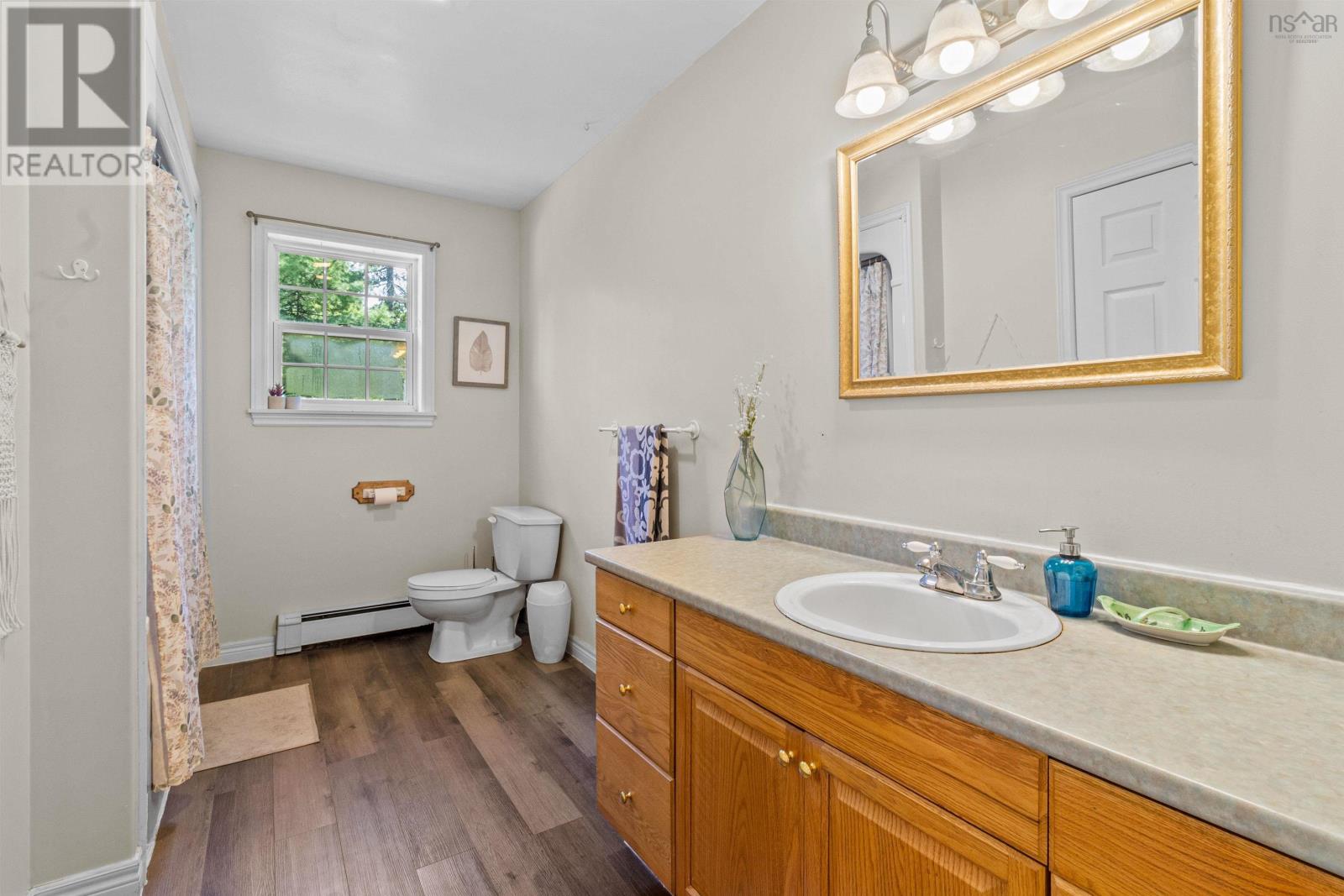 201 Clayton Drive, Fox Point, Nova Scotia  B0J 1T0 - Photo 14 - 202515773