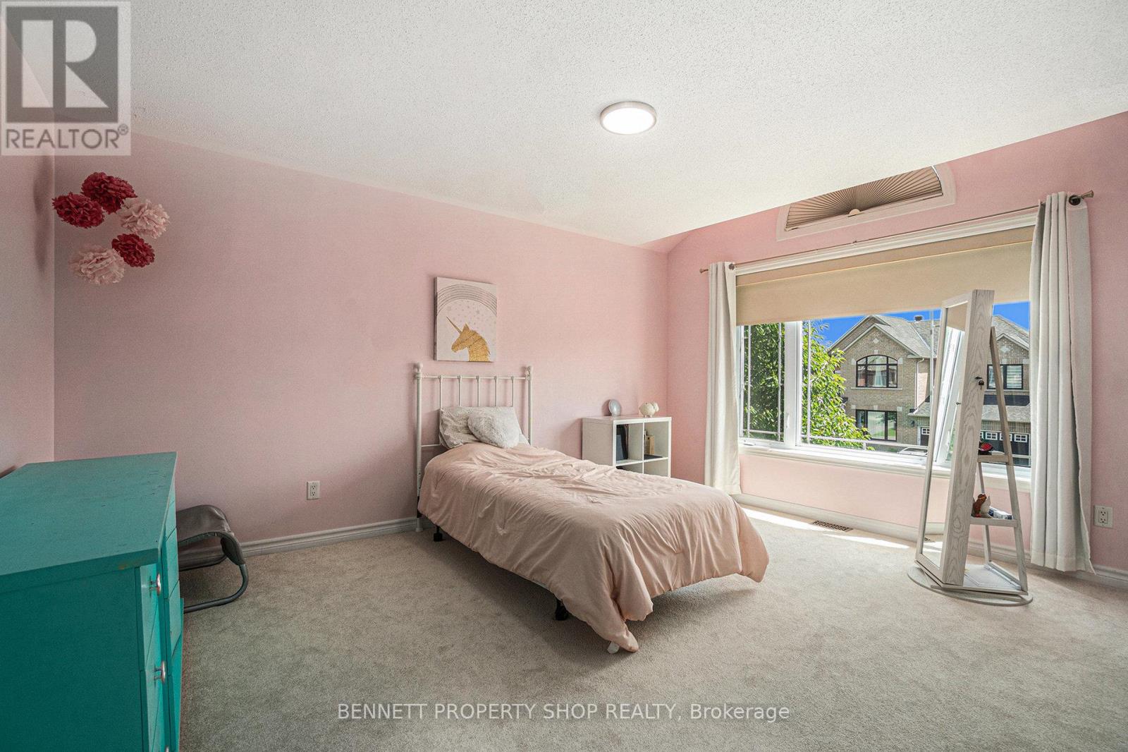 324 Fairlakes Way, Ottawa, Ontario  K4A 0K8 - Photo 19 - X12306361