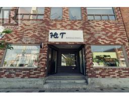 1076 WELLINGTON STREET W