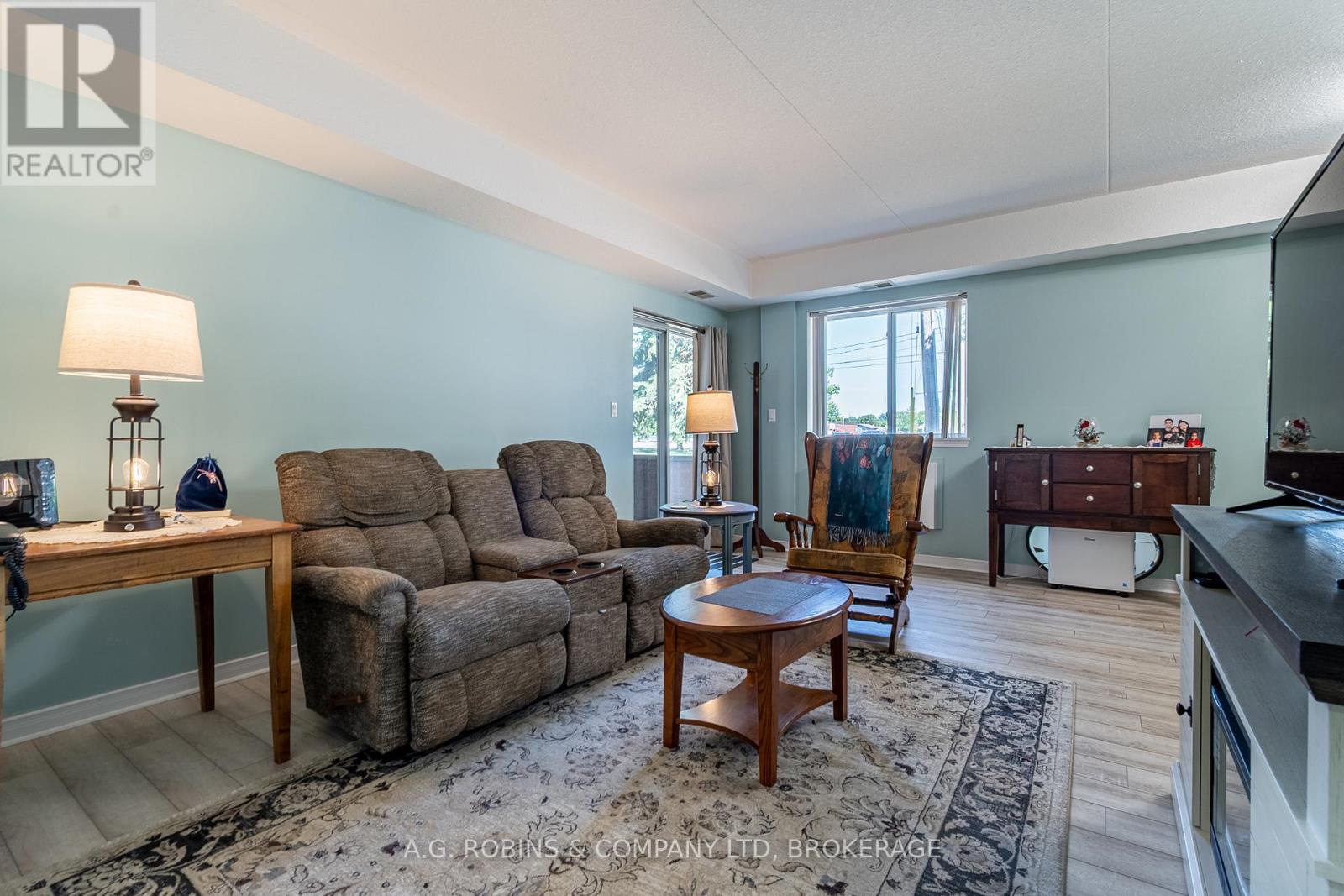 8 - 117 Willson Road, Welland, Ontario  L3C 2T4 - Photo 13 - X12306355