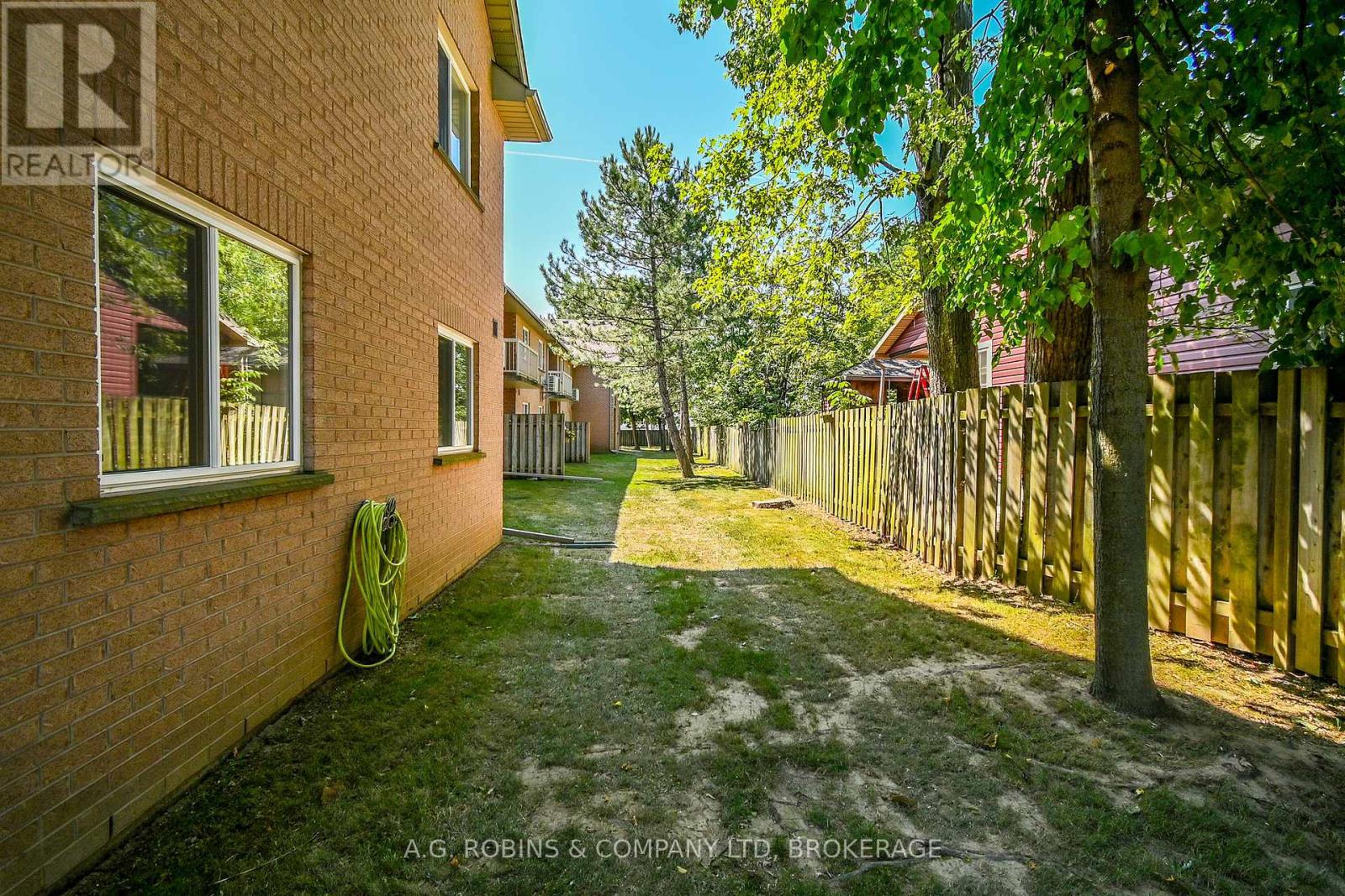 8 - 117 Willson Road, Welland, Ontario  L3C 2T4 - Photo 29 - X12306355