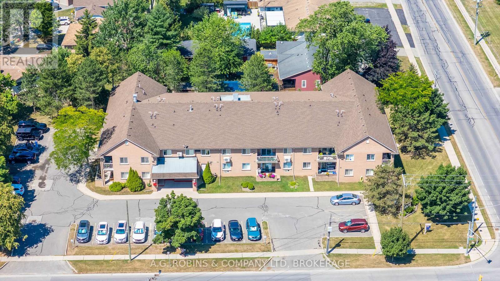 8 - 117 Willson Road, Welland, Ontario  L3C 2T4 - Photo 47 - X12306355